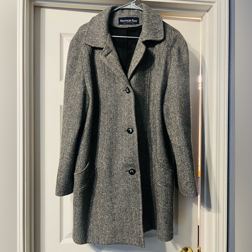 MAKE AN OFFER - HERMAN KAY VINTAGE Herringbone Coat - Picture 2 of 11